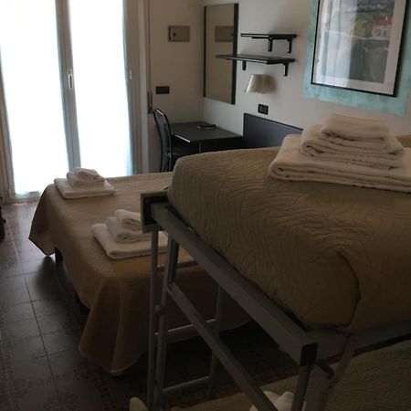 Si Rimini Hotel Екстер'єр фото