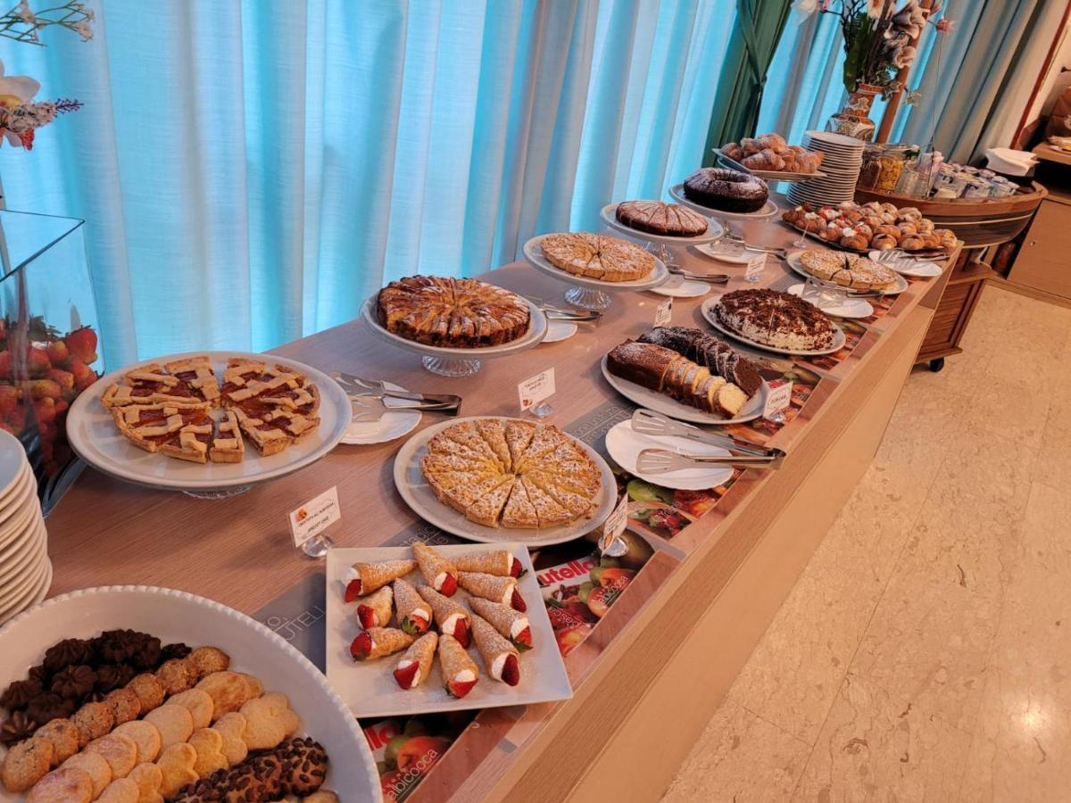Si Rimini Hotel Екстер'єр фото