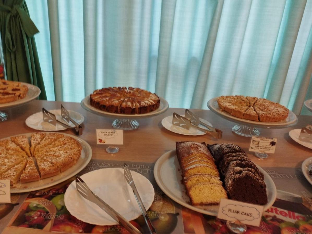 Si Rimini Hotel Екстер'єр фото