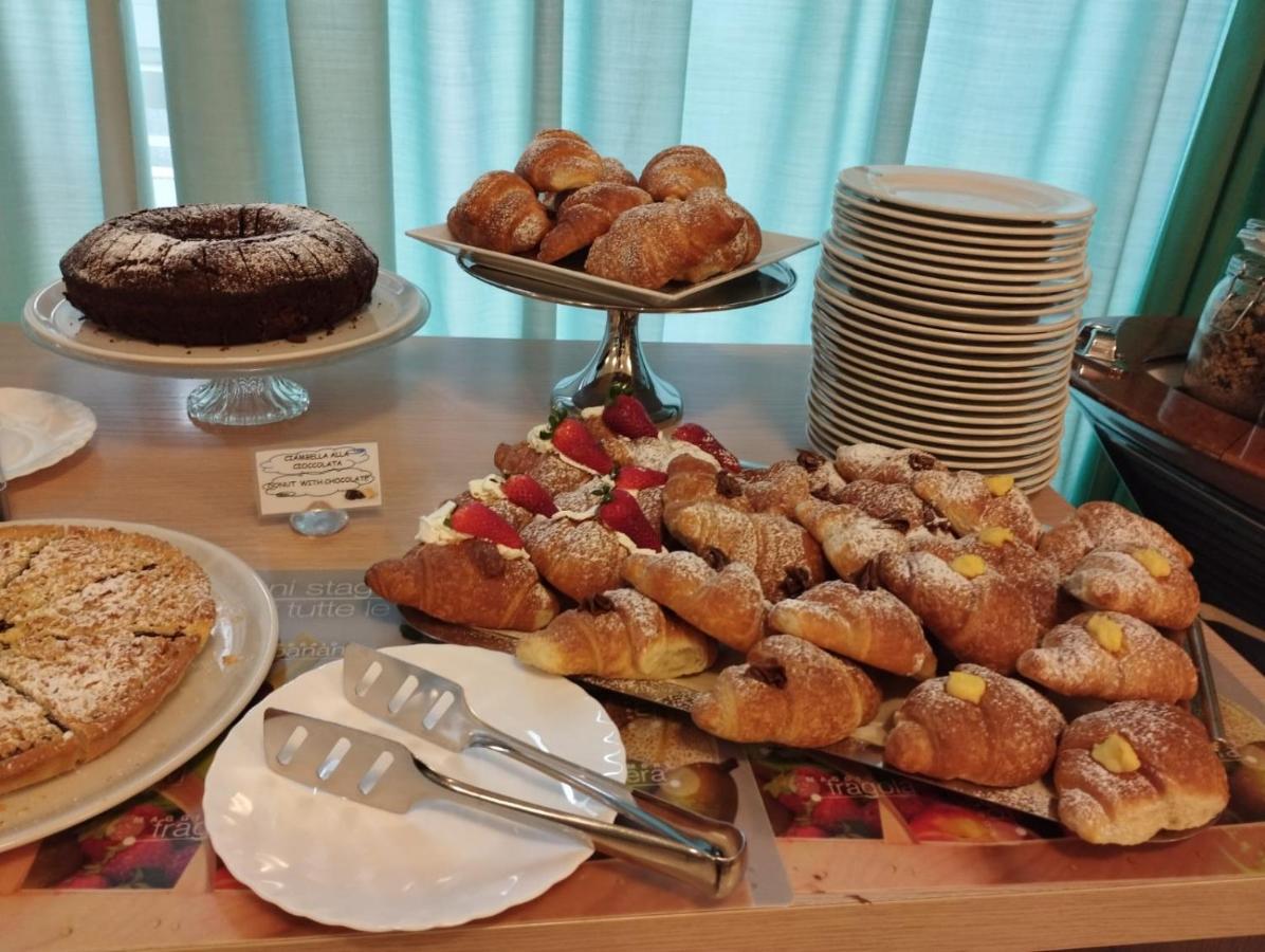 Si Rimini Hotel Екстер'єр фото