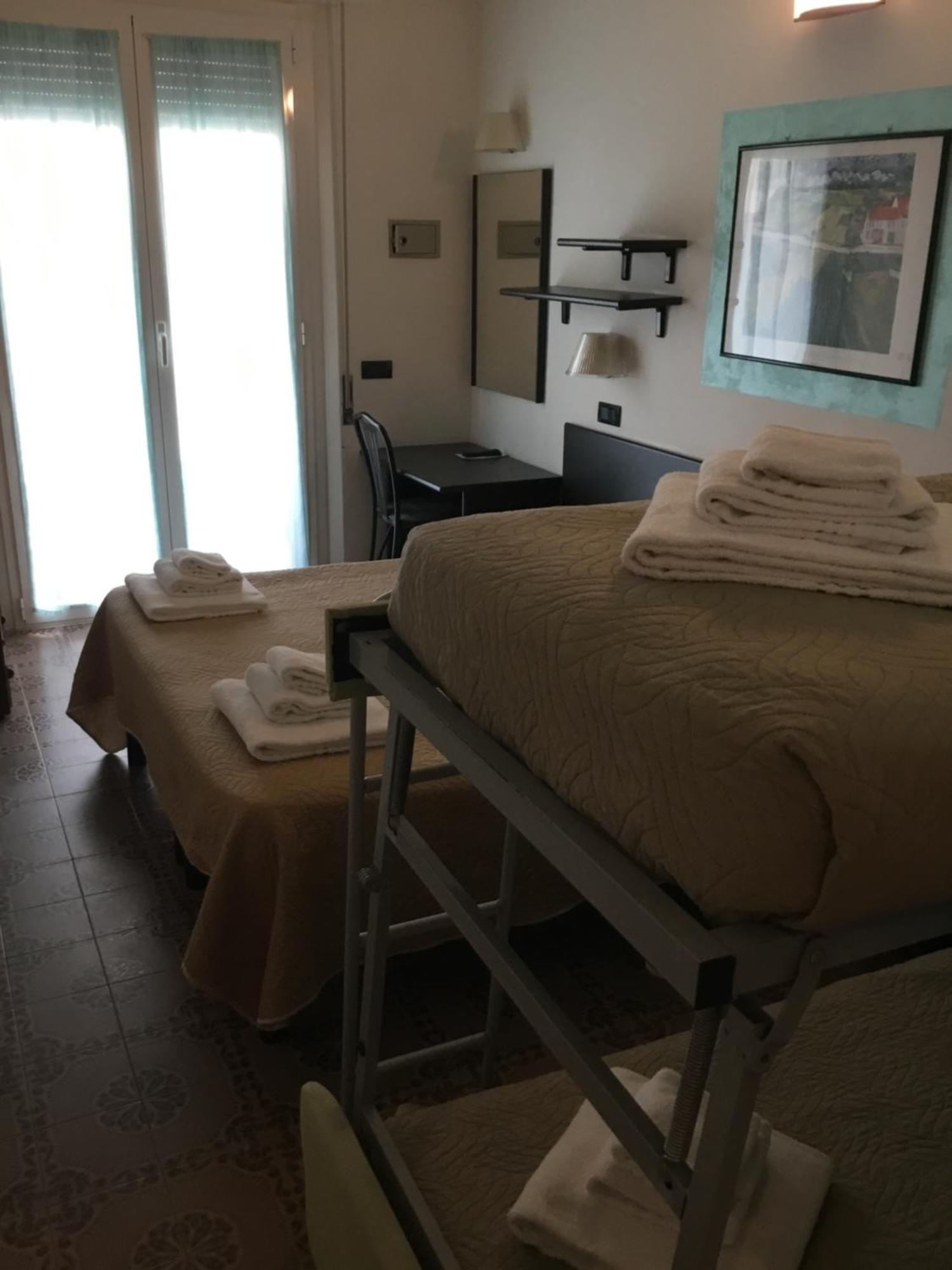 Si Rimini Hotel Екстер'єр фото