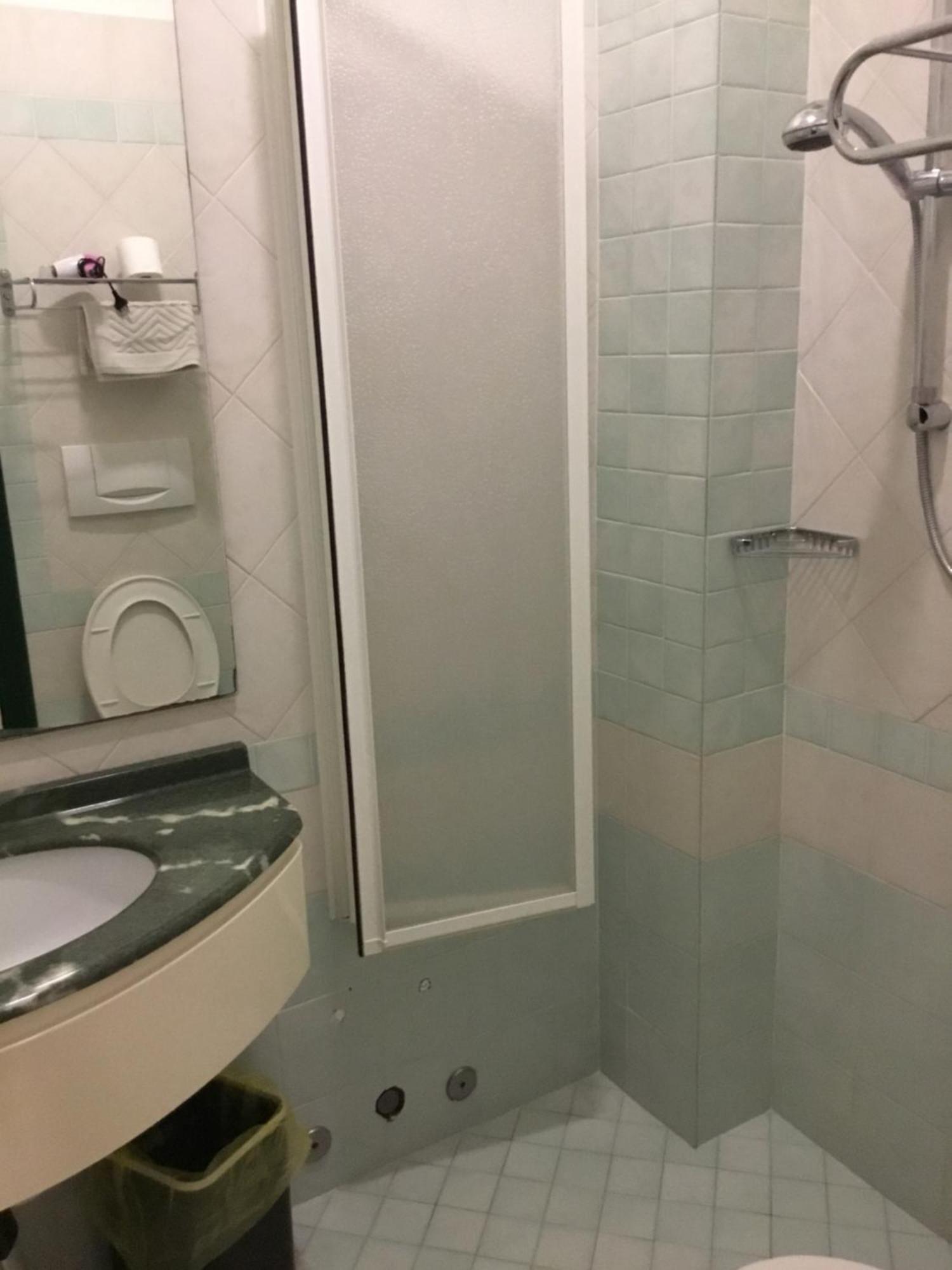 Si Rimini Hotel Екстер'єр фото