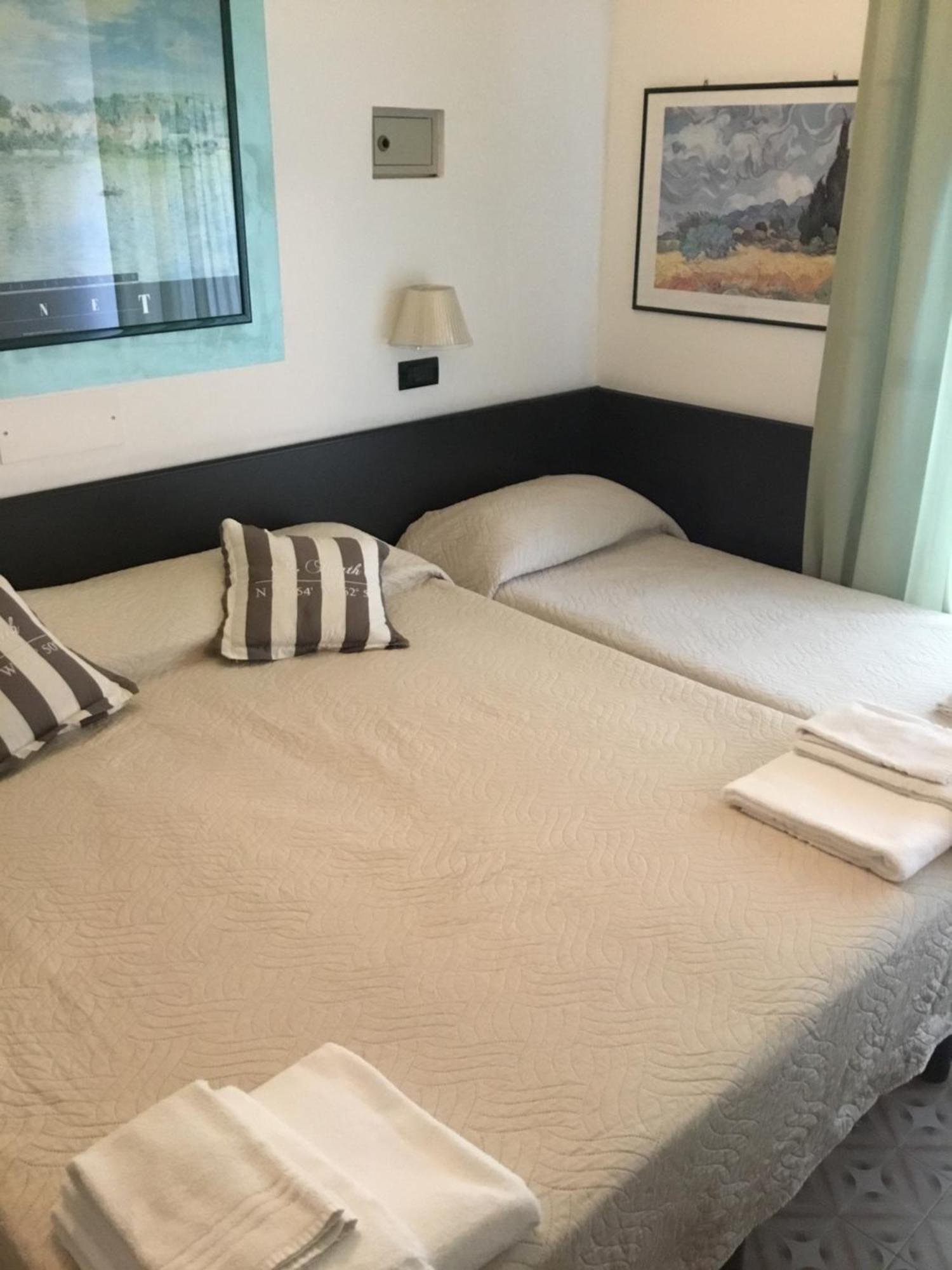 Si Rimini Hotel Екстер'єр фото