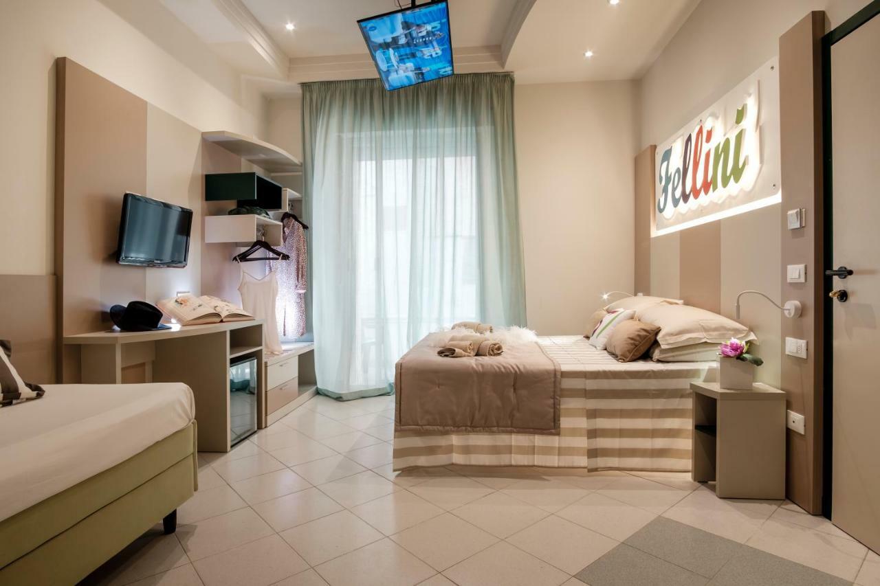 Si Rimini Hotel Екстер'єр фото