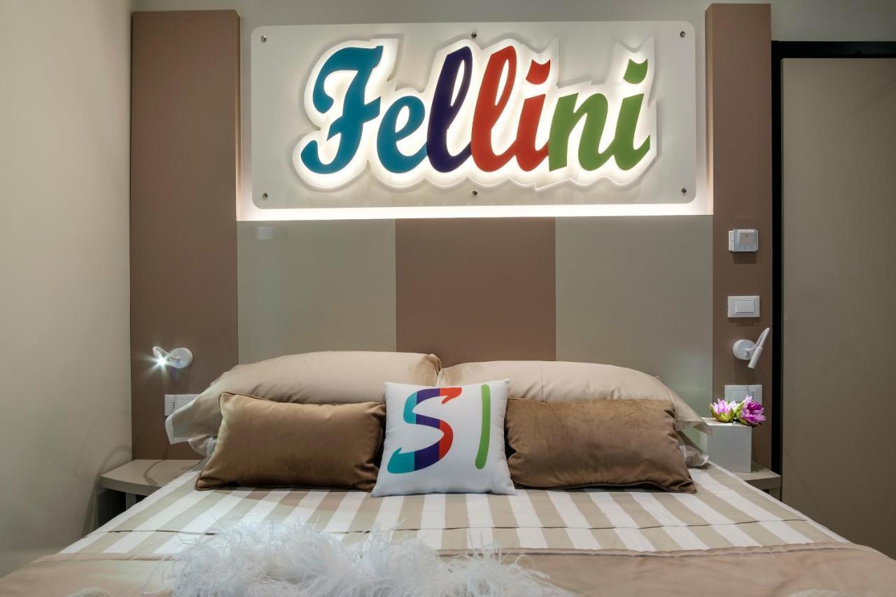 Si Rimini Hotel Екстер'єр фото